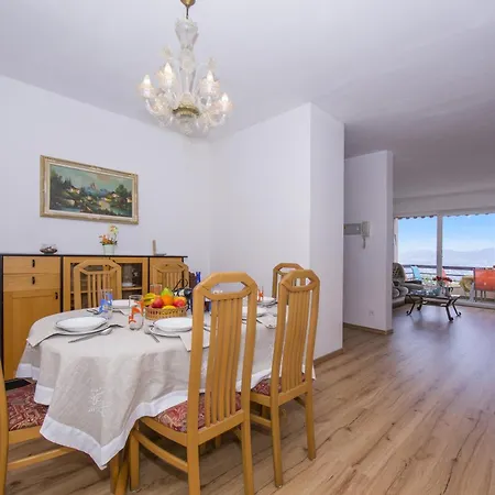 Apartment Aldesago Panoramica - Happy Lugano