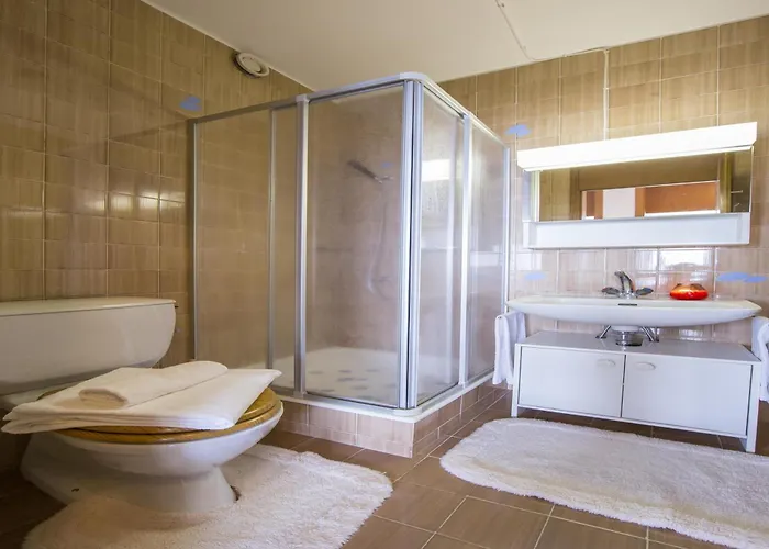 Aldesago Panoramica - Happy アパート